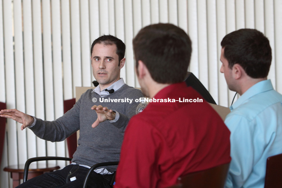 Evan Williams, the founder and chief executive of Twitter, speaks at the University of Nebraska-Lincoln April 10 during a question-and-answer session with students in the Jeffrey S. Raikes School of Computer Science and Management.   Photo by Craig Chandler / University Communications