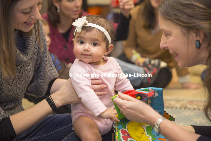 Cynthia Cress' Infant Communication Lab in Barkley 310. November 14, 2014. Photo by Craig Chandler / University Communications