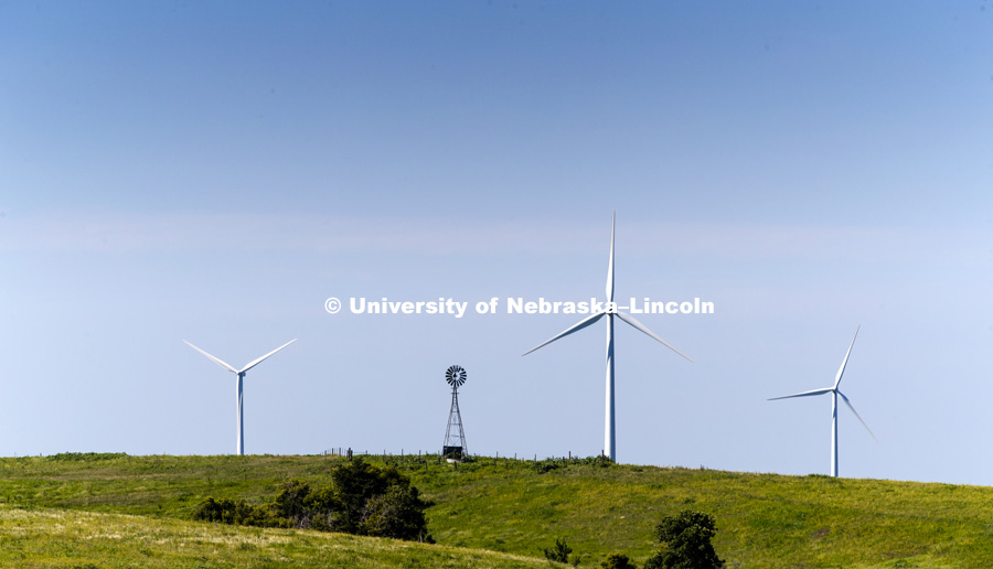 Wind turbines east of Broken Bow, Nebraska. July 9, 2018. Photo by Craig Chandler / University Communication.