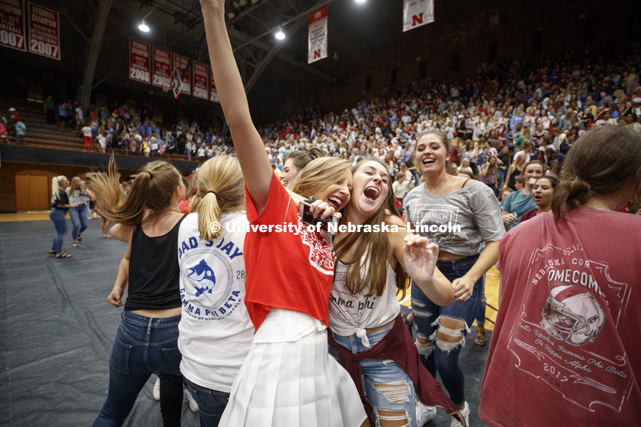 Huskers Have Talent show in the Coliseum as part of Homecoming Week. September 24, 2018. Photo by Craig Chandler / University Communication.