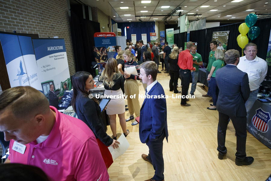 Agricultural Sciences and Natural Resources Career Fair in the East Campus Union. September 27, 2018. Photo by Craig Chandler / University Communication Photography.