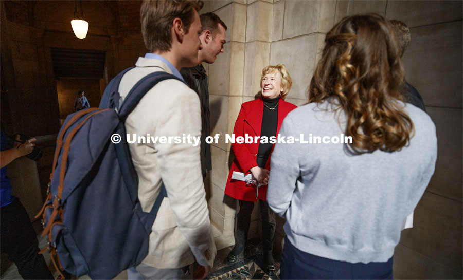 Senator LouAnn Lineham speaks with a group of UNL and UNK students at NU Advocacy Day at the Nebraska Legislature. March 27, 2019. Photo by Craig Chandler / University Communication.