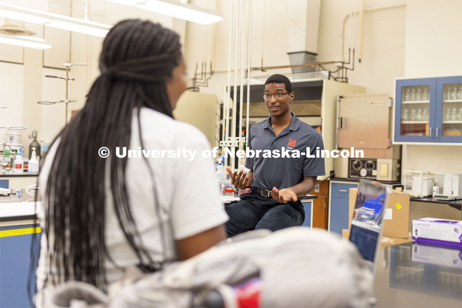 McNair scholar Seth Caines and summer research scholar Moriah Brown from Howard University work with Professor Shannon Bartlet-Hunt researching textiles as a source of microplastic fibers to Nebraska streams. June 22, 2021 Photo by Craig Chandler / University Communication