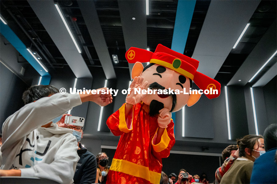 Year of the Tiger: To wrap up with Lunar New Year celebrations, the Asian Student Union and OASIS are organizing a night of performances and lion dance in the Willa Cather Dining Center conference room. February 7, 2022. Photo by Jonah Tran/ University Communication.