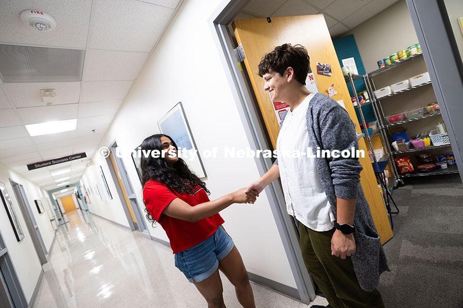 250624_Navigators_1513.jpg Sara Troupe shakes hands with Nyssa Fernandez, a sophomore studying Film, Emerging Media Arts and En