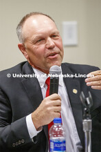 Senator Tom Brandt. Breaking Through Politics: Meeting in the Middle is a panel discussion by 5 stat