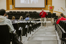 Chancellor Ronnie Green talks with the Chancellor’s Leadership class Thursday in the Nebraska Unio