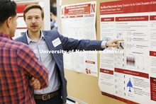 Guilherme Eymael talks about energy transfers during the session. Undergraduate Student Poster Sessi