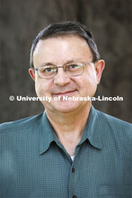 Studio portrait of Geitner Simmons, writer for IANR Media. May 31, 2022. 
